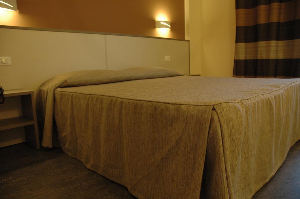 Hotel 4 Strade Ortona Pokój zdjęcie